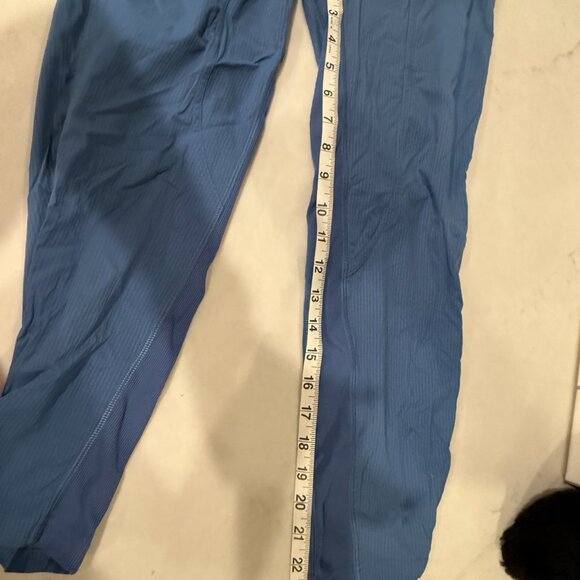 Lululemon Dance Studio Mid-Rise Cropped Pants - Picture 6 of 9